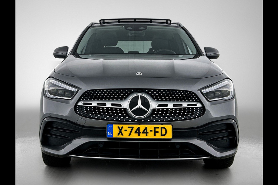 Mercedes-Benz GLA 250 e AMG Plug-In Hybride | AMG-Line IN en Exterieur | Sfeefverlichting| Chroompakket |  Navigatie | Panorama-schuifkanteldak | Stoelverwarming | 24 Maanden Mercedes-Benz Certified garantie.