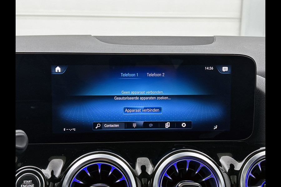 Mercedes-Benz GLA 250 e AMG Plug-In Hybride | AMG-Line IN en Exterieur | Sfeefverlichting| Chroompakket |  Navigatie | Panorama-schuifkanteldak | Stoelverwarming | 24 Maanden Mercedes-Benz Certified garantie.