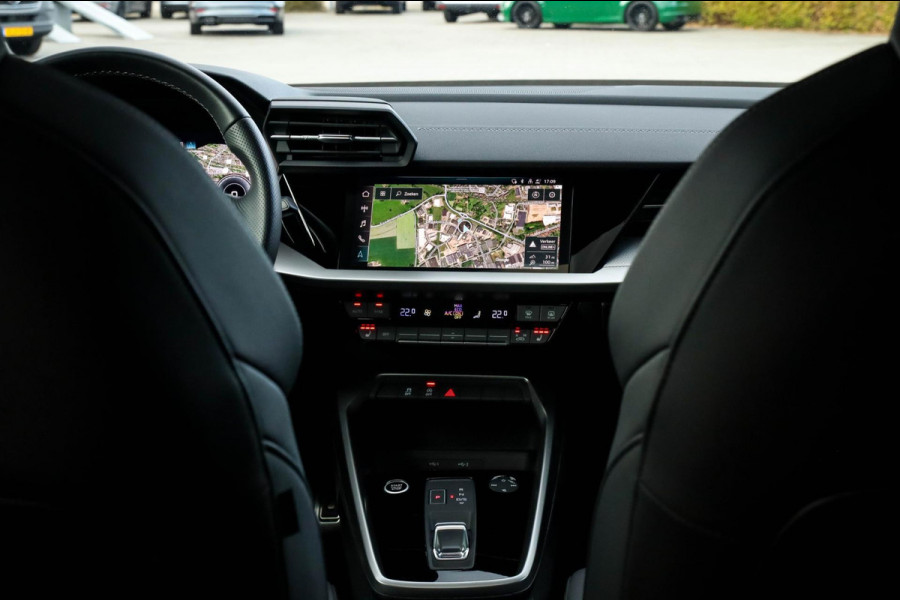 Audi A3 Sportback 35 1.5 TFSI S Edition One S-line 150pk S-Tronic Lederen kuipstoelen|Virtual Cockpit|Panoramadak|LED Matrix|Black