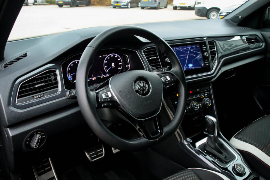 Volkswagen T-Roc 2.0TSI 4Motion Sport 190pk DSG! 1e|DLR|Panoramadak|Virtual Cockpit|LED Plus|Sportstoelen|PDC|CarPlay|Beats|18inch