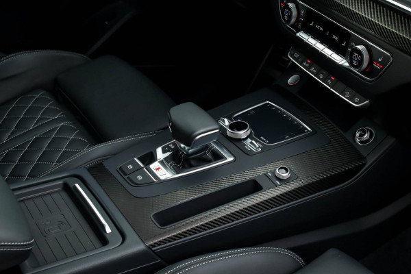 Audi SQ5 3.0TFSI Q5 Quattro S-Line 354pk Automaat! 1e Eig|NL|DLR|Luchtvering|Kuipstoelen|Panoramadak|Virtual Cockpit|Black|Carbon