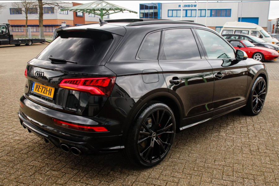 Audi SQ5 3.0TFSI Q5 Quattro S-Line 354pk Automaat! 1e Eig|NL|DLR|Luchtvering|Kuipstoelen|Panoramadak|Virtual Cockpit|Black|Carbon