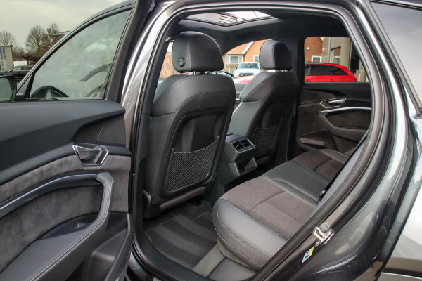 Audi e-tron Sportback 55 Quattro S Edition Pro Line S S-Line 408pk 12%|1e|NL|DLR|Panoramadak|Virtual Cockpit|Luchtvering|360|Black