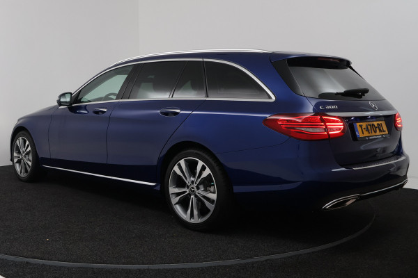 Mercedes-Benz C-Klasse Estate 300 Premium Plus Pack (STOELVERWARMING/VERKOELING, ELEKTR STOELEN, CAMERA, SFEERVERLICHTING)