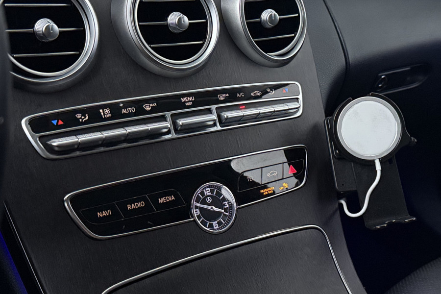 Mercedes-Benz C-Klasse Estate 300 Premium Plus Pack (STOELVERWARMING/VERKOELING, ELEKTR STOELEN, CAMERA, SFEERVERLICHTING)