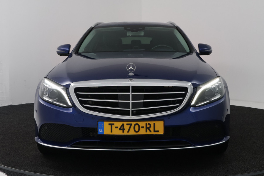 Mercedes-Benz C-Klasse Estate 300 Premium Plus Pack (STOELVERWARMING/VERKOELING, ELEKTR STOELEN, CAMERA, SFEERVERLICHTING)