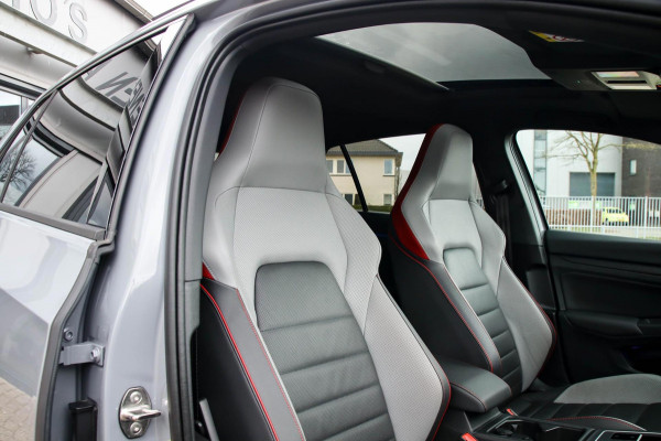 Volkswagen Golf 2.0 TSI GTI 245pk DSG! Panoramadak|Virtual Cockpit|IQ LED|Lederen kuipstoelen+Ventilatie|NAVI|Camera|Harman Kardon