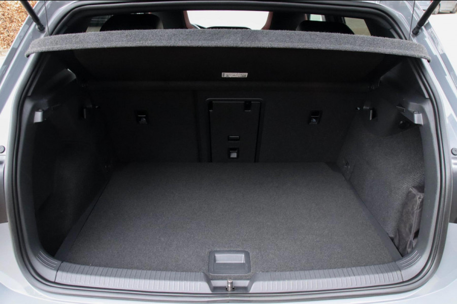 Volkswagen Golf 2.0 TSI GTI 245pk DSG! Panoramadak|Virtual Cockpit|IQ LED|Lederen kuipstoelen+Ventilatie|NAVI|Camera|Harman Kardon