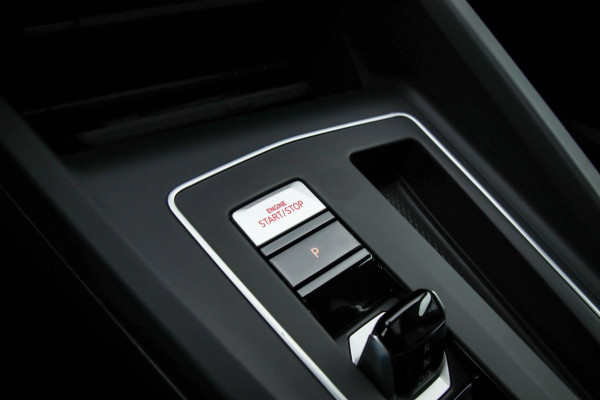 Volkswagen Golf 2.0 TSI GTI 245pk DSG! Panoramadak|Virtual Cockpit|IQ LED|Lederen kuipstoelen+Ventilatie|NAVI|Camera|Harman Kardon