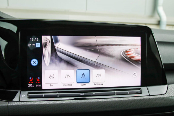 Volkswagen Golf 2.0 TSI GTI 245pk DSG! Panoramadak|Virtual Cockpit|IQ LED|Lederen kuipstoelen+Ventilatie|NAVI|Camera|Harman Kardon