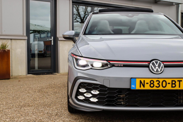 Volkswagen Golf 2.0 TSI GTI 245pk DSG! Panoramadak|Virtual Cockpit|IQ LED|Lederen kuipstoelen+Ventilatie|NAVI|Camera|Harman Kardon