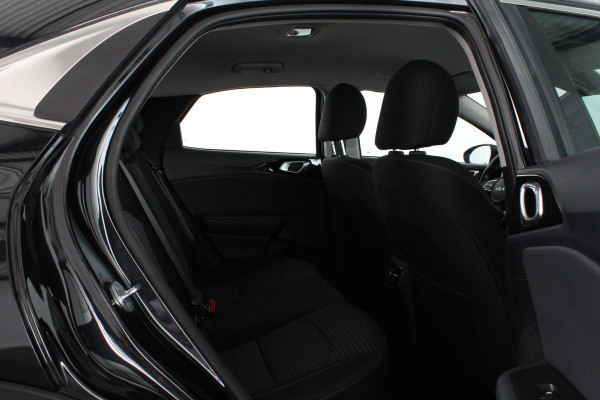 Kia Xceed 1.6 GDi PHEV Dynamic Line > 140pk/Trekhaak/Camera/All season banden