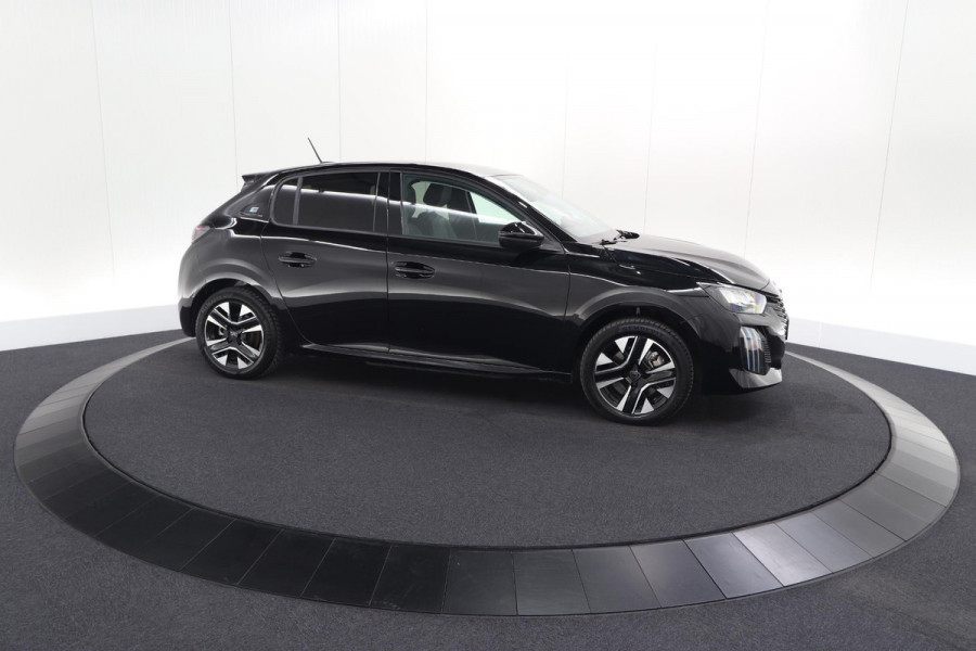 Peugeot 208 EV Allure 50 kWh | 98,9% SOH | 11 KW Lader | Navigatie | Parkeersensoren