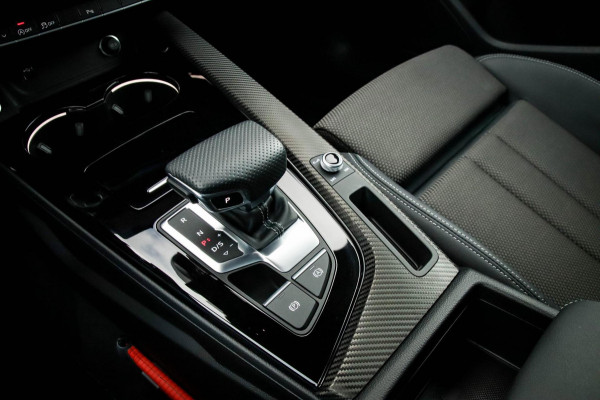 Audi A4 Avant 2.0 TFSI S line Black Edition Facelift 150pk S-Tronic! 1e|NL|DLR|Panoramadak|Virtual Cockpit|Leder|LED Matrix|Black