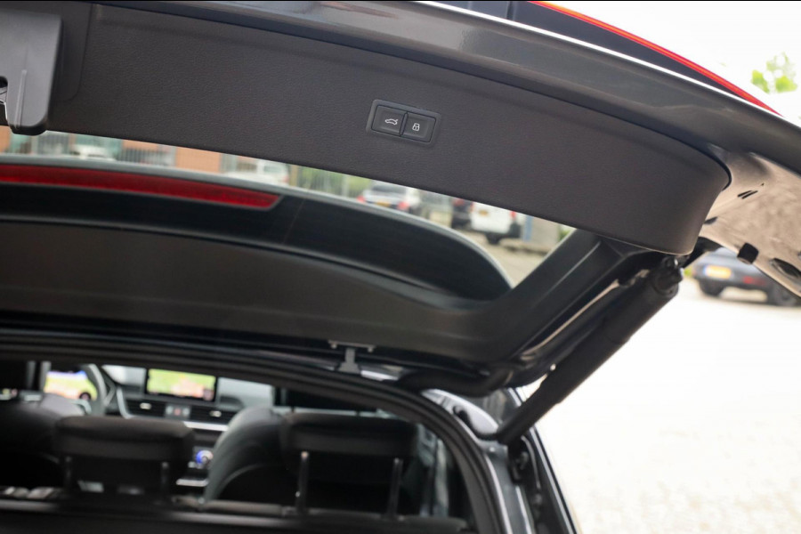 Audi Q5 55 TFSI e Quattro Competition Pro Line S S-Line 367pk Automaat Luchtvering|Panoramadak|Virtual Cockpit|S kuipstoelen|Black