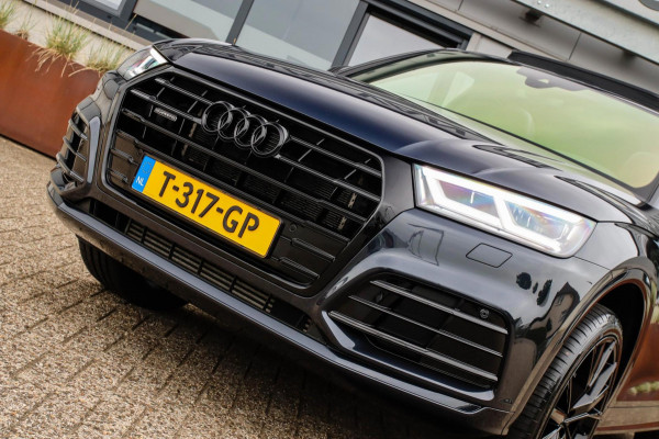 Audi Q5 55 TFSI e Quattro Competition Pro Line S S-Line 367pk Automaat! 1e Eig|DLR|Panoramadak|Virtual Cockpit|Camera|Black|22inch