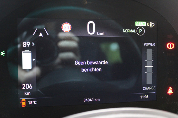 Fiat 500E Icon 42 kWh | Panoramadak | Parkeersensoren | Achteruitrijcamera | Airco
