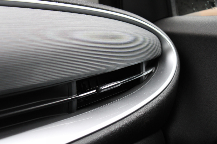 Fiat 500E Icon 42 kWh | Panoramadak | Parkeersensoren | Achteruitrijcamera | Airco