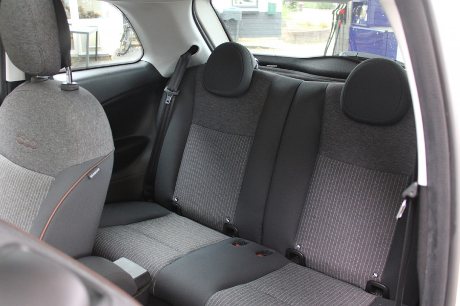 Fiat 500E Icon 42 kWh | Panoramadak | Parkeersensoren | Achteruitrijcamera | Airco