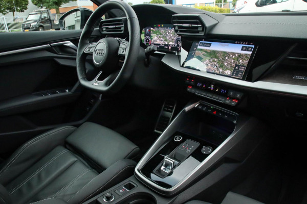 Audi A3 Sportback 45TFSI e PHEV S Edition S-line 245pk S-Tronic Elektrische Kuipstoelen|Virtual Cockpit|Panoramadak|LED Matrix|B&O