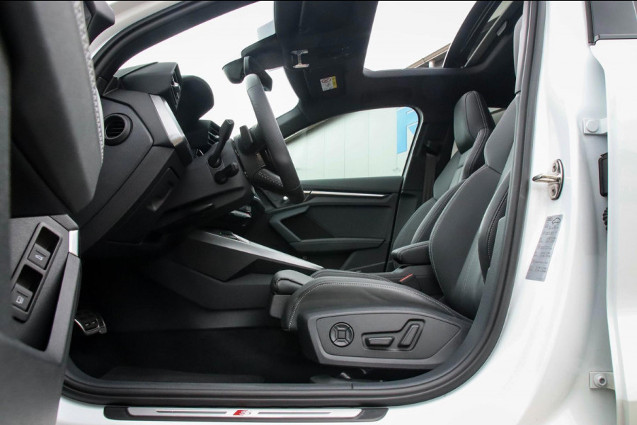 Audi A3 Sportback 45TFSI e PHEV S Edition S-line 245pk S-Tronic Elektrische Kuipstoelen|Virtual Cockpit|Panoramadak|LED Matrix|B&O