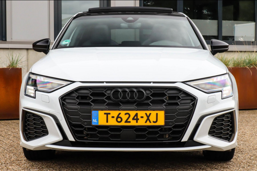 Audi A3 Sportback 45TFSI e PHEV S Edition S-line 245pk S-Tronic Elektrische Kuipstoelen|Virtual Cockpit|Panoramadak|LED Matrix|B&O
