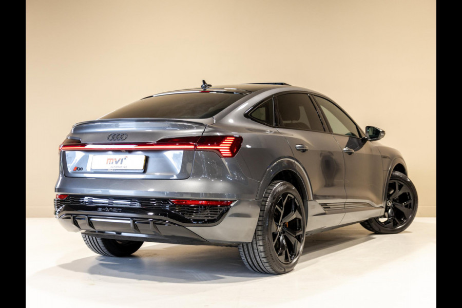 Audi Q8 Sportback e-tron 50 quattro S-Line Edition 95 kWh SOH 90% / 340pk / NAP / Panorama dak / Leder / Elektrische stoelverstelling met geheugen /
