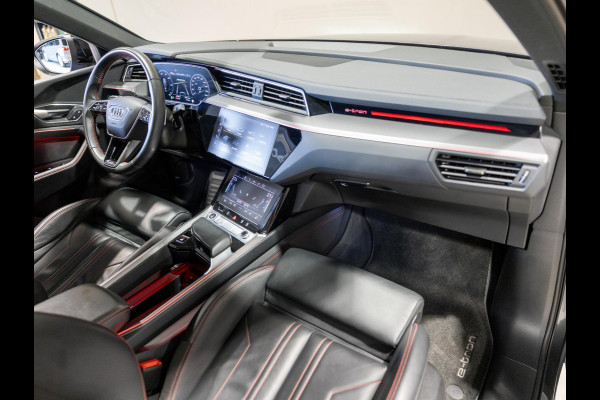 Audi Q8 Sportback e-tron 50 quattro S-Line Edition 95 kWh SOH 90% / 340pk / NAP / Panorama dak / Leder / Elektrische stoelverstelling met geheugen /
