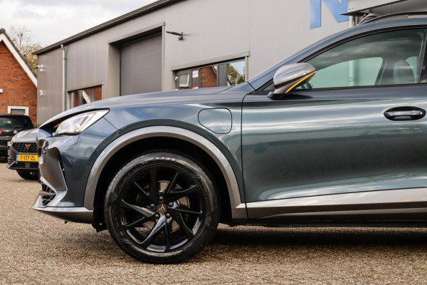 CUPRA Formentor 1.4 e-Hybrid VZ Performance 204pk DSG! Panoramadak|Virtual Cockpit|LED Matrix|Sportstoelen|Lane Assist|18|Trekhaak