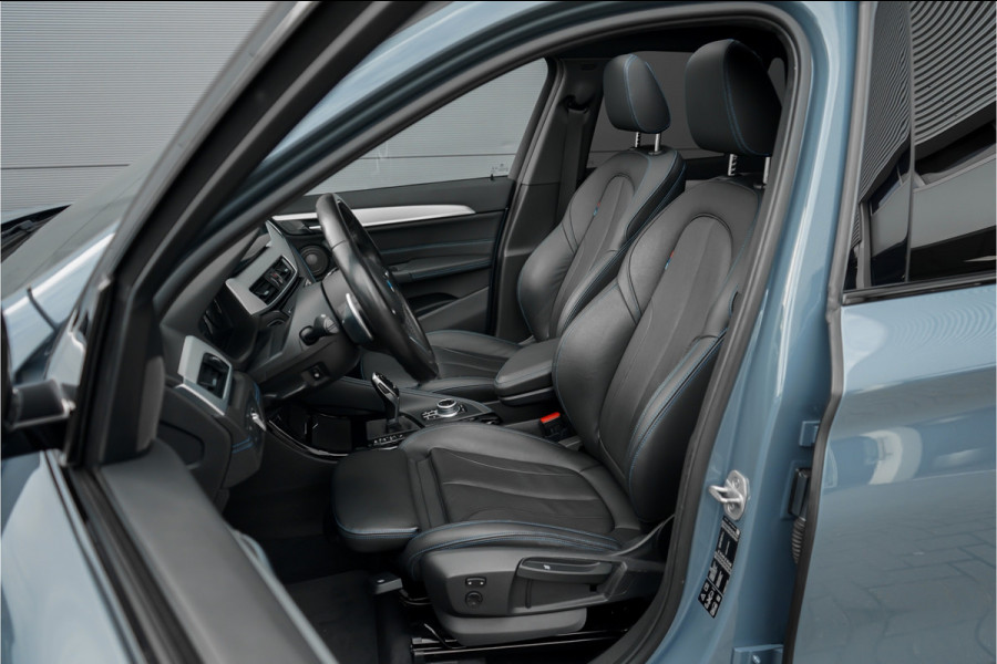 BMW X1 xDrive25i High Executive M-Sport Pano Trekhaak H/K Shadow Stuurverw 20"