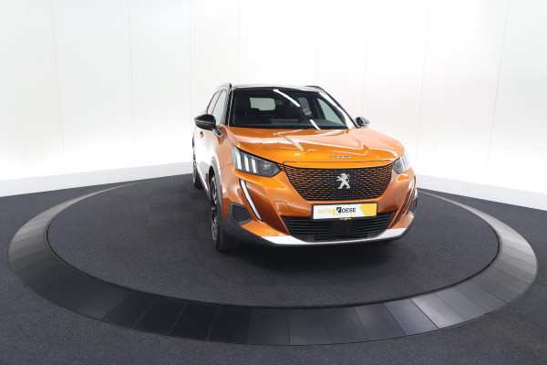 Peugeot e-2008 EV GT 50 kWh | 11 KW Lader | 96,3% SOH | Adaptieve Cruise Control | Dodehoekdetectie | Stoelverwarming | Navigatie
