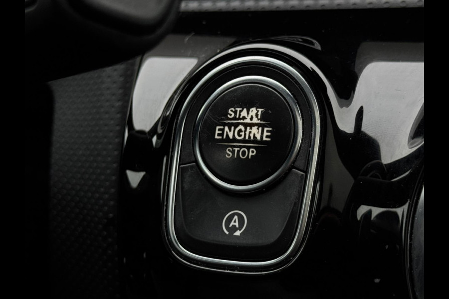 Mercedes-Benz A-Klasse 180 d Business Solution AMG BTW/BPM PANO|LEDER|CR CONTROL