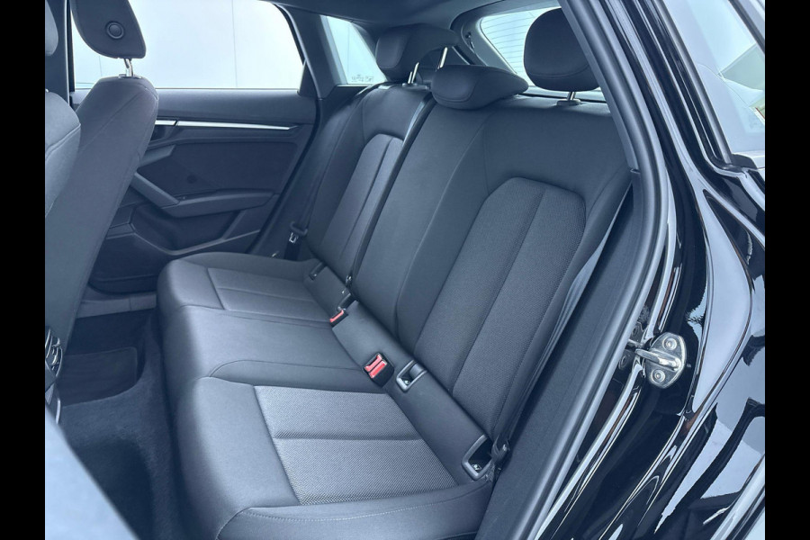 Audi A3 Sportback 30 TFSI Pro Line 110 pk | Navigatie via app | Autom Airco | Parkeersensoren achter | Cruise Control | LED |