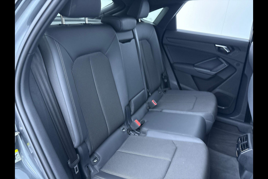 Audi Q3 Sportback 45 TFSI e S Edition 245pk S-tronic | Navigatie | Autom. airco | Parkeersensoren | Adaptieve cruise control | LED | S-Line |