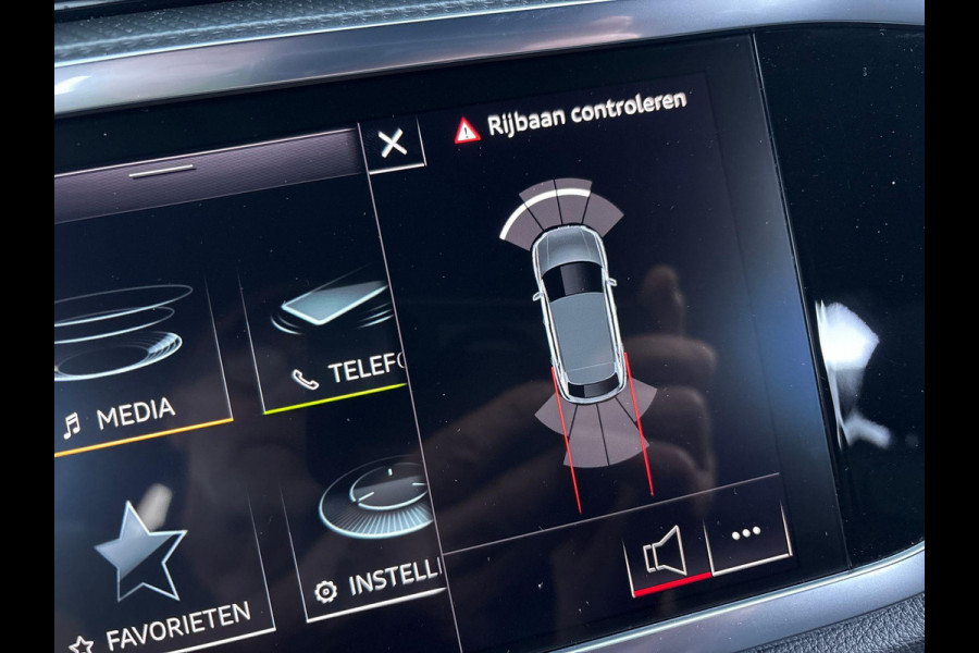 Audi Q3 Sportback 45 TFSI e S Edition 245pk S-tronic | Navigatie | Autom. airco | Parkeersensoren | Adaptieve cruise control | LED | S-Line |