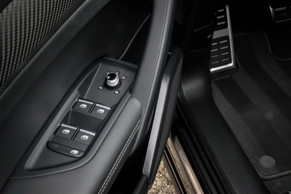 Audi Q5 50 TFSI e Quattro Competition Pro Line S S-Line 299pk Automaat! 1e|DLR|Panoramadak|Virtual Cockpit|LED Matrix|Black|22inch