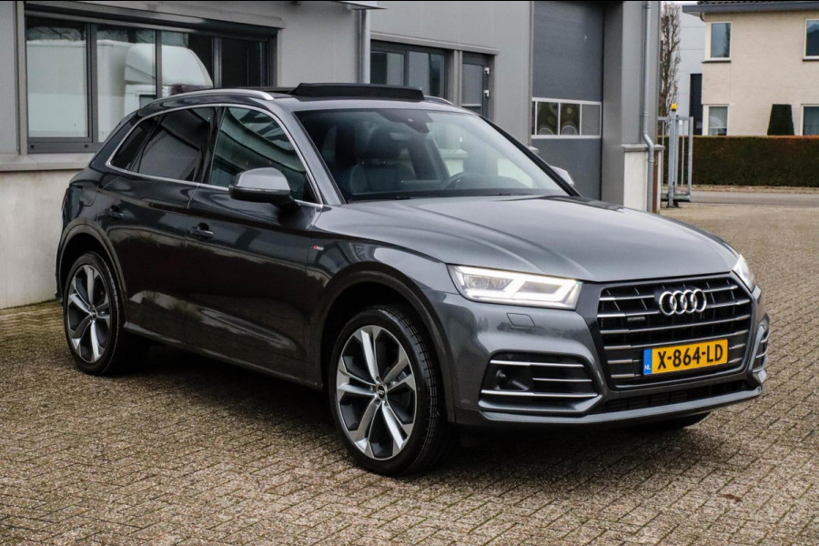 Audi Q5 55 TFSI e Quattro Competition Pro Line S S-Line 367pk Automaat! 1e|DLR|Panoramadak|Virtual Cockpit|LED Matrix|ACC|Black|21