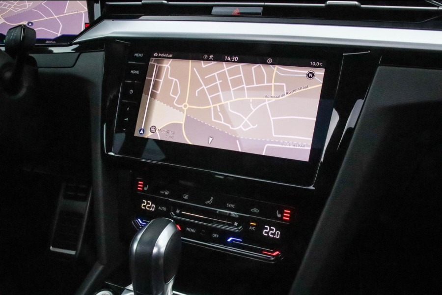 Volkswagen Arteon Shooting Brake 1.4 TSI eHybrid R-Line Business+ 218pk DSG! 1e|Panoramadak|Virtual Cockpit|Lederen R kuipstoelen