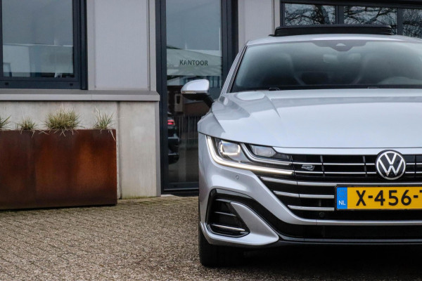 Volkswagen Arteon Shooting Brake 1.4 TSI eHybrid R-Line Business+ 218pk DSG! 1e|Panoramadak|Virtual Cockpit|Lederen R kuipstoelen