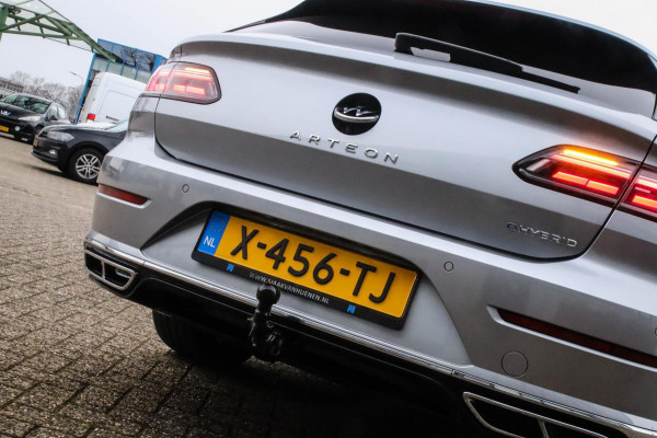Volkswagen Arteon Shooting Brake 1.4 TSI eHybrid R-Line Business+ 218pk DSG! 1e|Panoramadak|Virtual Cockpit|Lederen R kuipstoelen