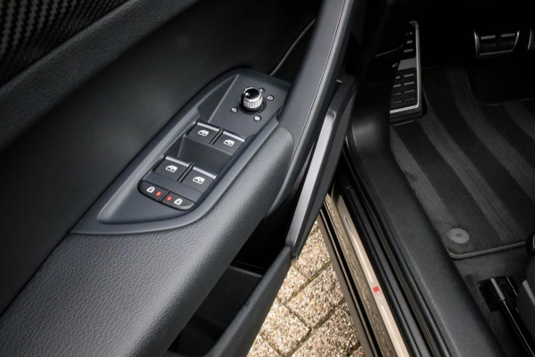 Audi Q5 50 TFSI e Quattro Competition Pro Line S S-Line 299pk Automaat! NIEUW MODEL|Luchtvering|Panoramadak|Virtual Cockpit|Matrix