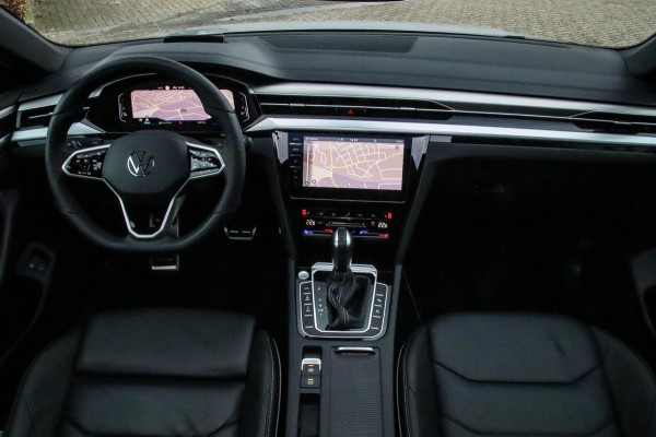 Volkswagen Arteon Shooting Brake 1.4 TSI eHybrid R-Line Business+ 218pk DSG! 1e|Panoramadak|Virtual Cockpit|Lederen R kuipstoelen