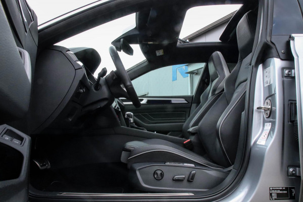 Volkswagen Arteon Shooting Brake 1.4 TSI eHybrid R-Line Business+ 218pk DSG! 1e|Panoramadak|Virtual Cockpit|Lederen R kuipstoelen