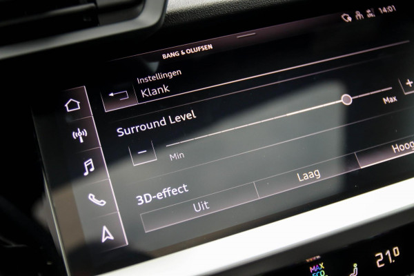 Audi A3 Sportback 40 TFSI e PHEV S Edition S-line 204pk S-Tronic! 1e|DLR|Panoramadak|Virtual Cockpit|Kuipstoelen|LED Matrix|Black