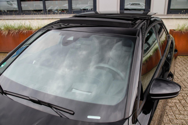 Audi A3 Sportback 40 TFSI e PHEV S Edition S-line 204pk S-Tronic! 1e|DLR|Panoramadak|Virtual Cockpit|Kuipstoelen|LED Matrix|Black