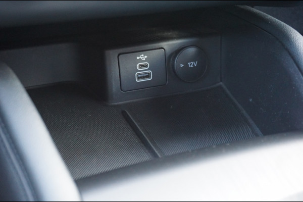 Ford Kuga PHEV Titanium Aut. | WINTERPACK | NAVI | LUXE!