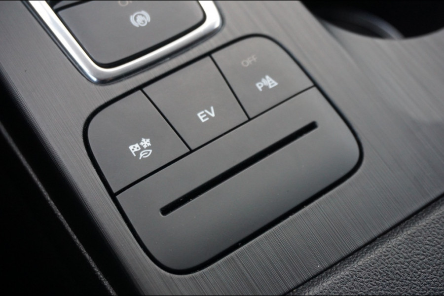 Ford Kuga PHEV Titanium Aut. | WINTERPACK | NAVI | LUXE!