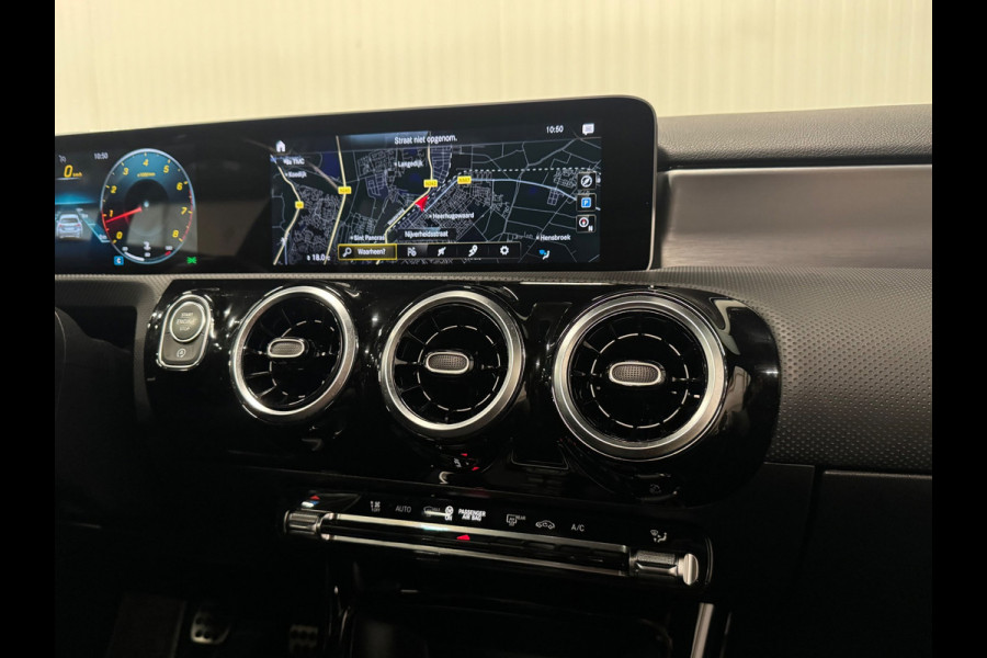 Mercedes-Benz A-Klasse 200 Business Solution AMG | PANO | NIGHT | LED | CRUISE CONTROL