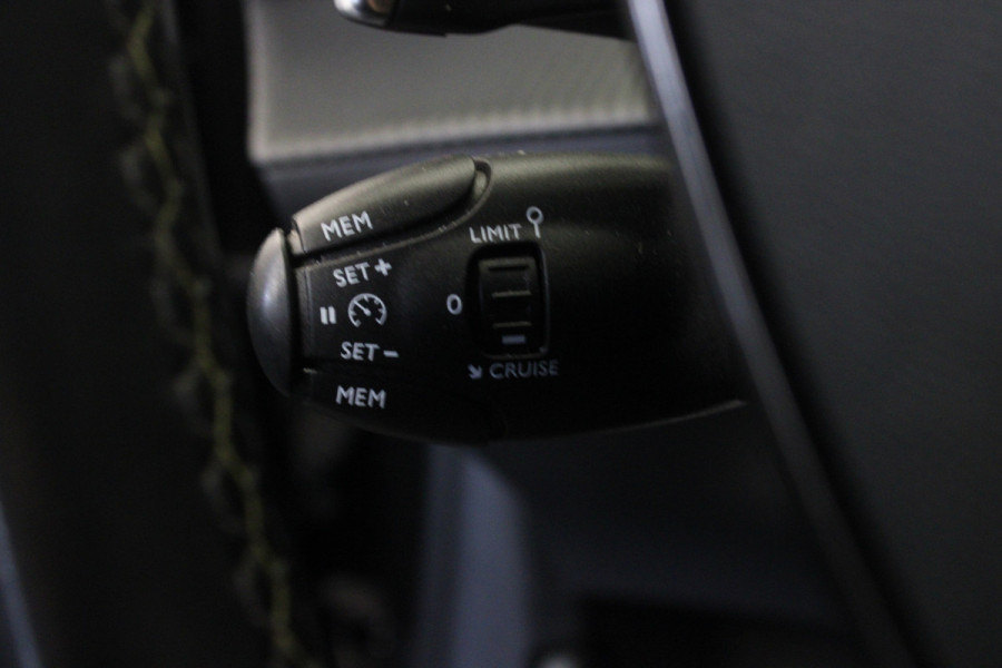 Peugeot 208 1.2 PureTech GT |Camera|Navi|