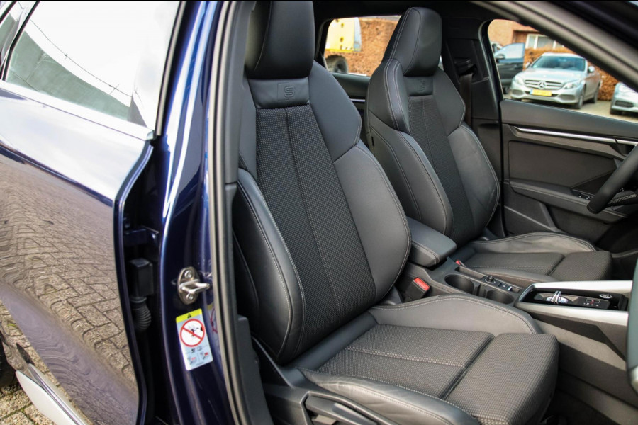 Audi A3 Sportback 40 TFSI e PHEV S Edition S-line 204pk S-Tronic! 1e|DLR|Panoramadak|Virtual Cockpit|Kuipstoelen|LED Matrix|19inch